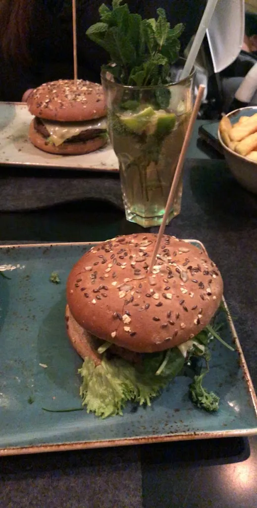 HANS IM GLÜCK_Paderborn_slider_image_2