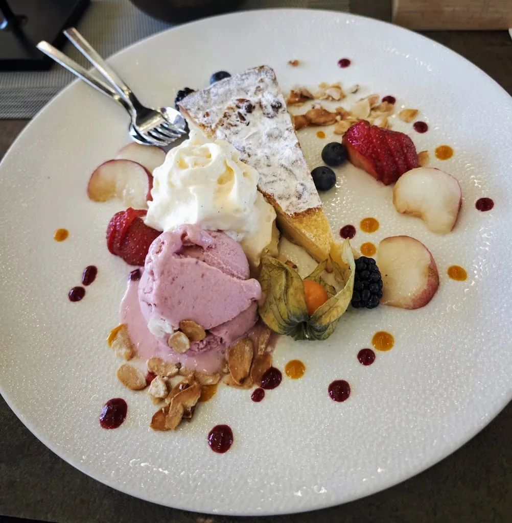 Restaurant First Floor_Paderborn_slider_image_3