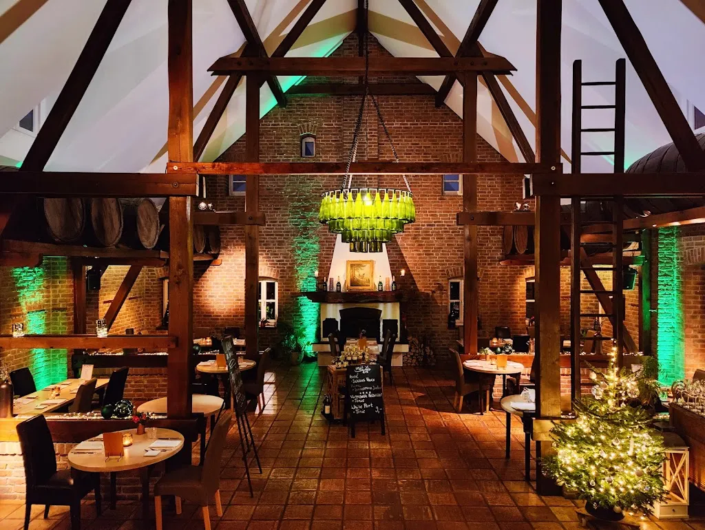 Zum Auerhahn Restaurant_Pulheim_slider_image_1