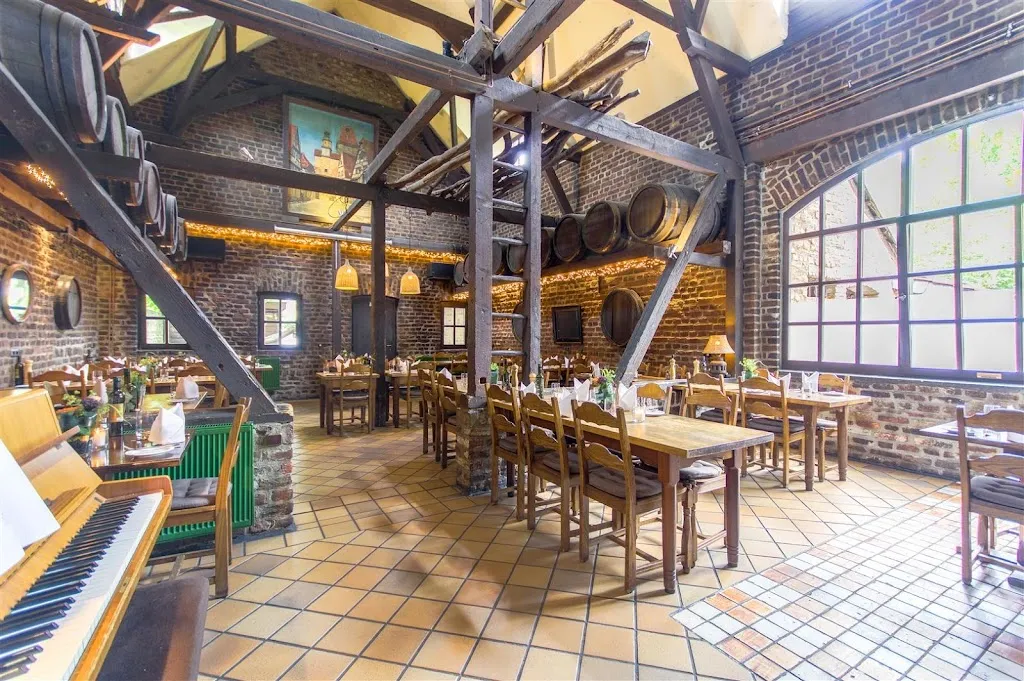 Weinhaus Die Fledermaus restaurant in Pulheim