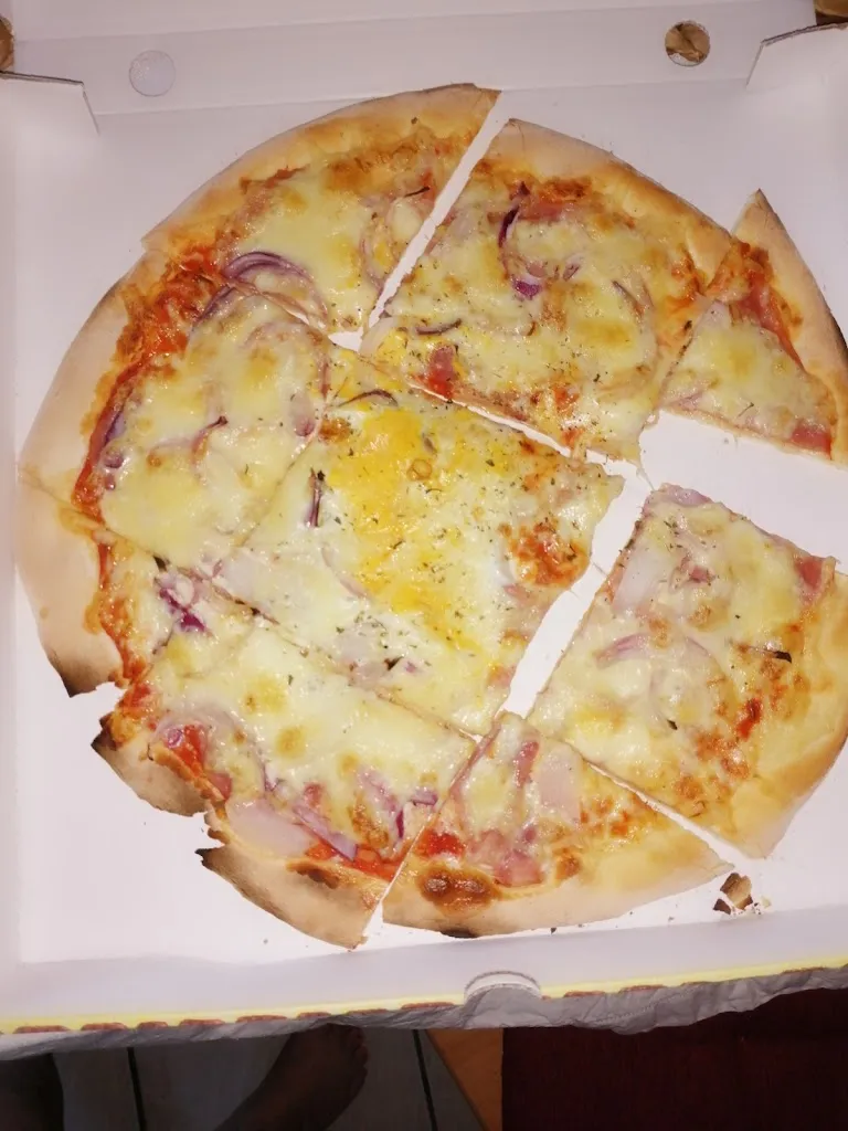 Pizzeria Attari House_Glashütten_slider_image_2