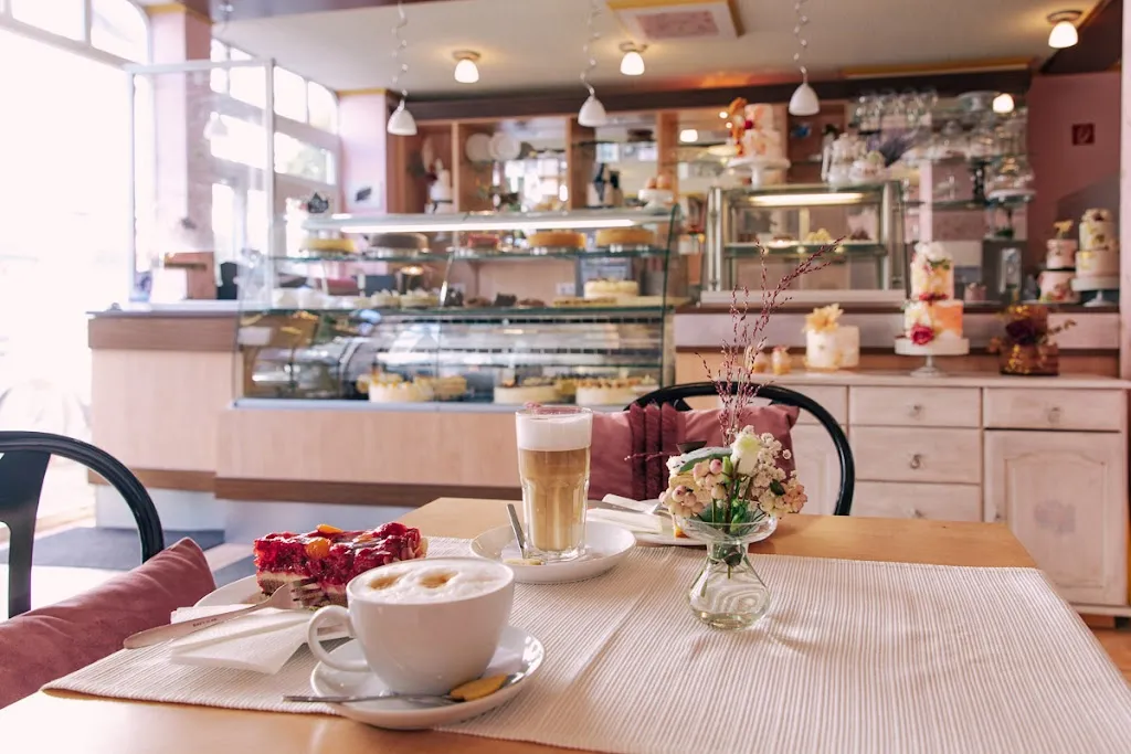 Tortenatelier Radevormwald restaurant in Radevormwald
