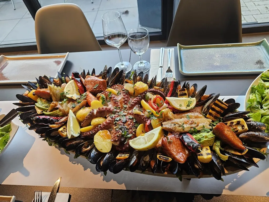 Montis Restaurant_Ratingen_slider_image_3