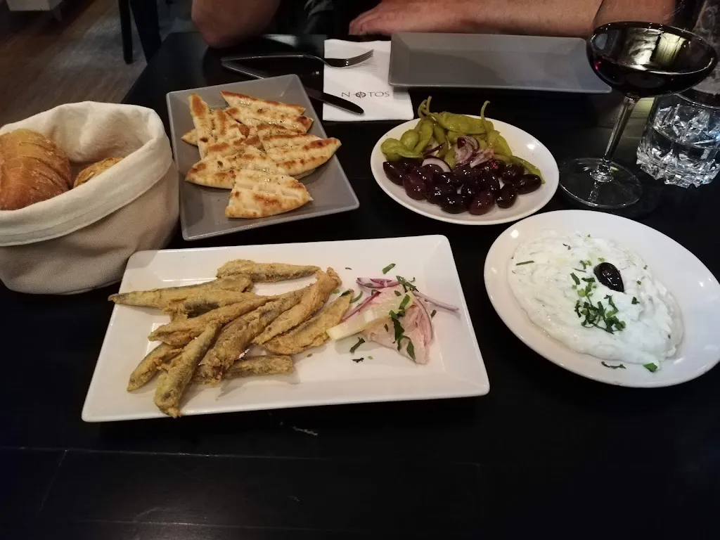 Menu_Notos Mezé Restaurant_Ratingen_image_8