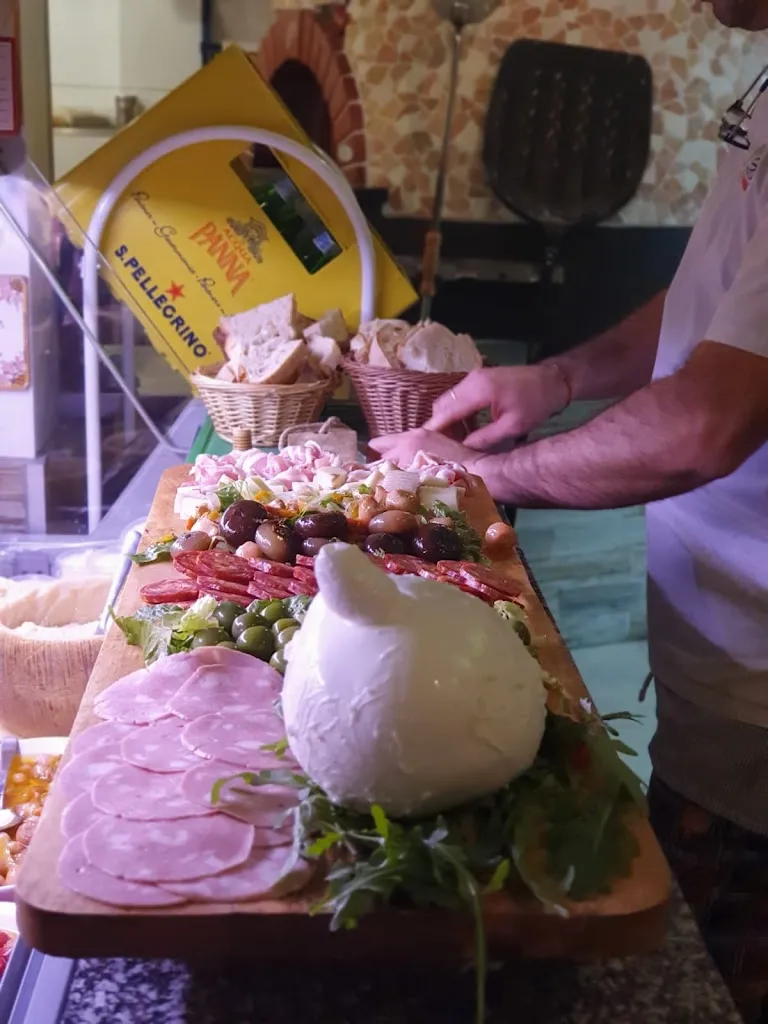 Sicilia in Bocca-Mittagstisch-Pizzeria-Antipasteria_Remscheid_slider_image_3