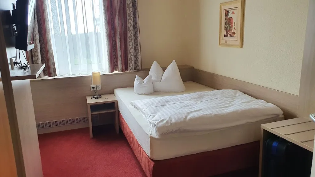 Juergen Schoepping_Hotel Wuppertaler Hof - Remscheid_Remscheid_review