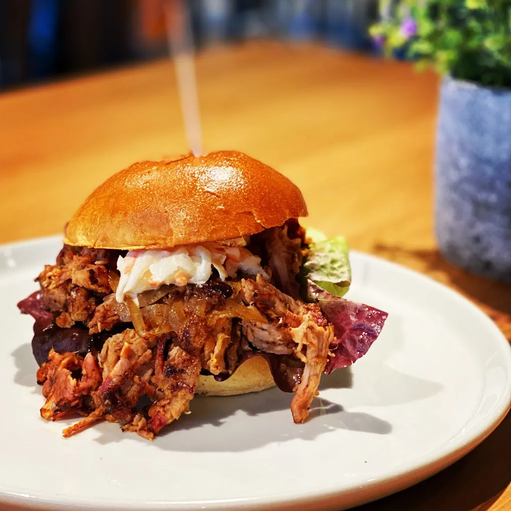 ARDOR - Burger & BBQ-Bistro_Remscheid_slider_image_2