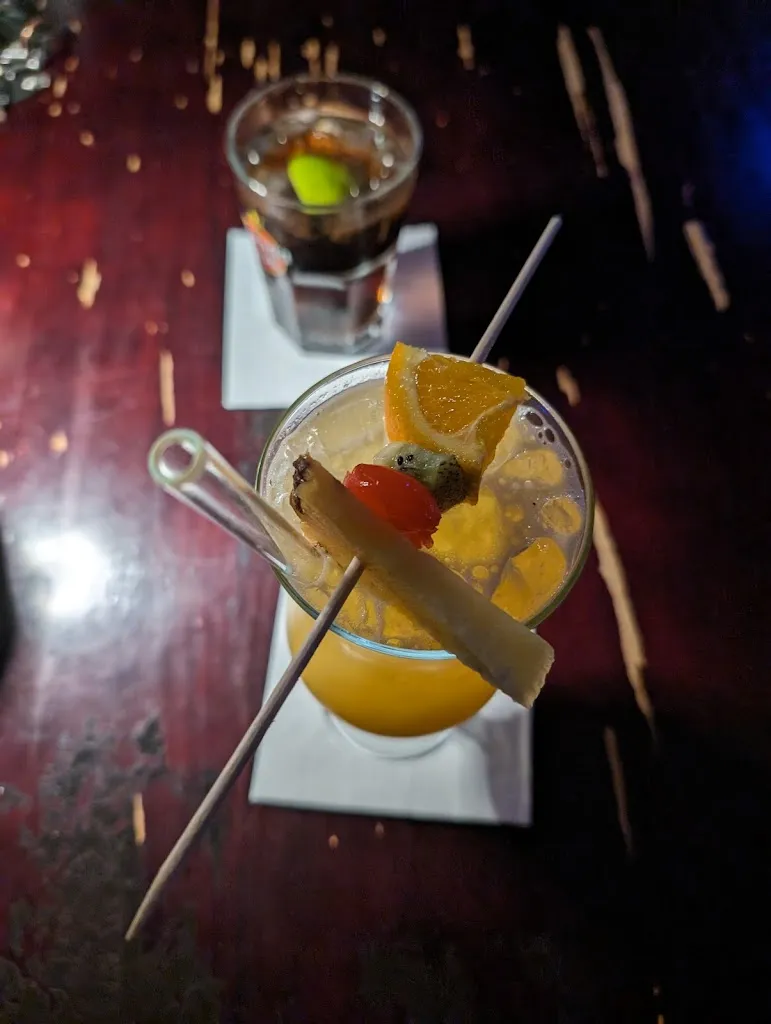 Wein & Cocktail Bar-Restaurant_Rheinberg_slider_image_1