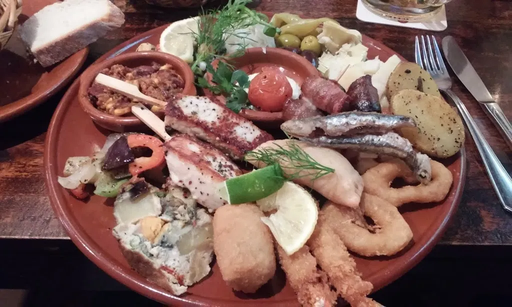 Menu_Casa Castillo | Restaurant & Tapas_Duisburg_immagine_9