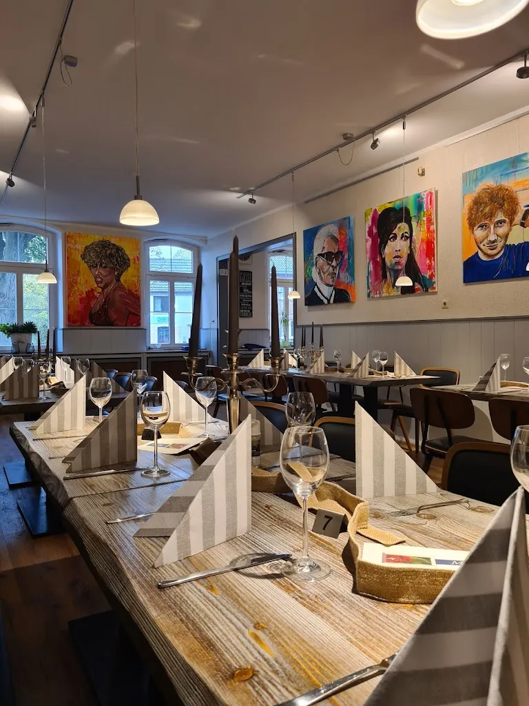 Steakhouse-Pizzeria Zur Linde, Inh. Richard Koeters_Rheurdt_slider_image_3