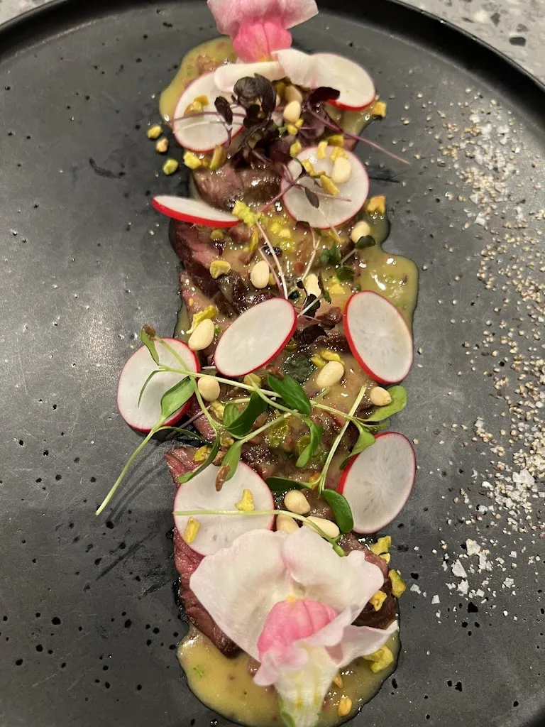 TABLE by Der Steaklieferant_Rheurdt_slider_image_2