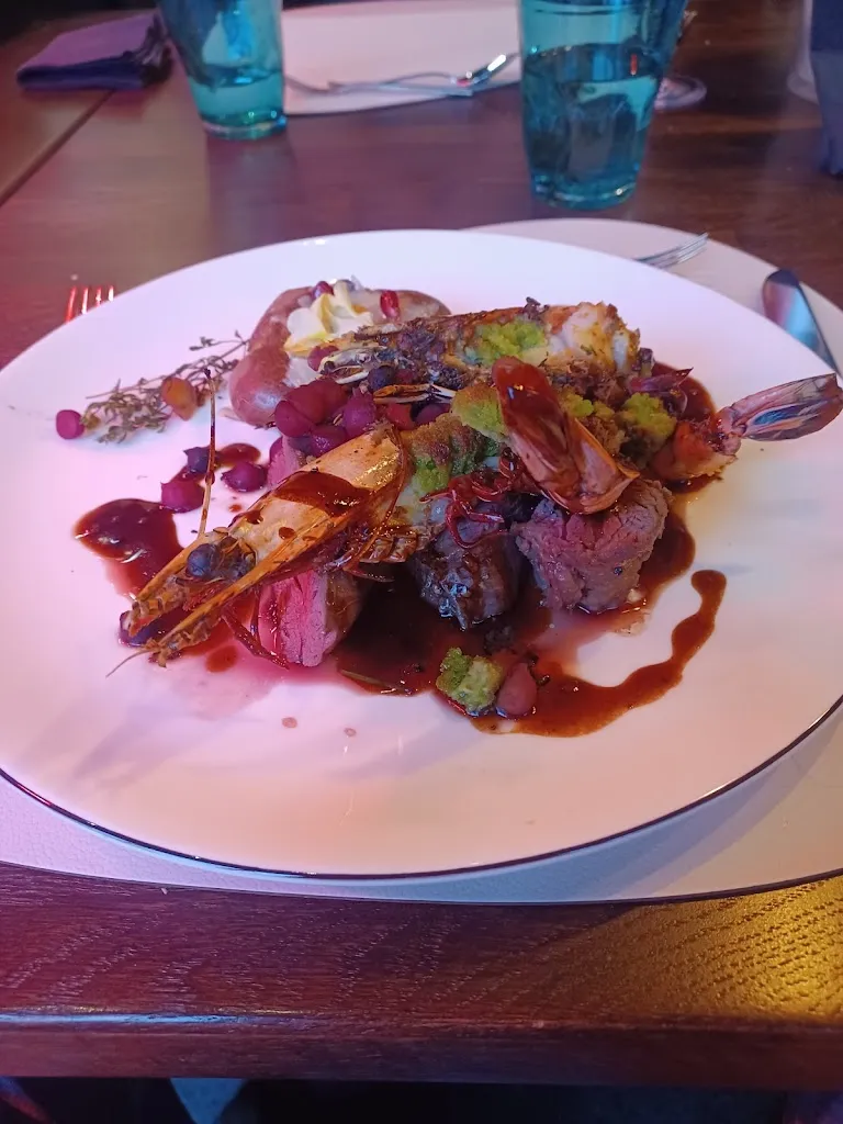 TABLE by Der Steaklieferant_Rheurdt_slider_image_3