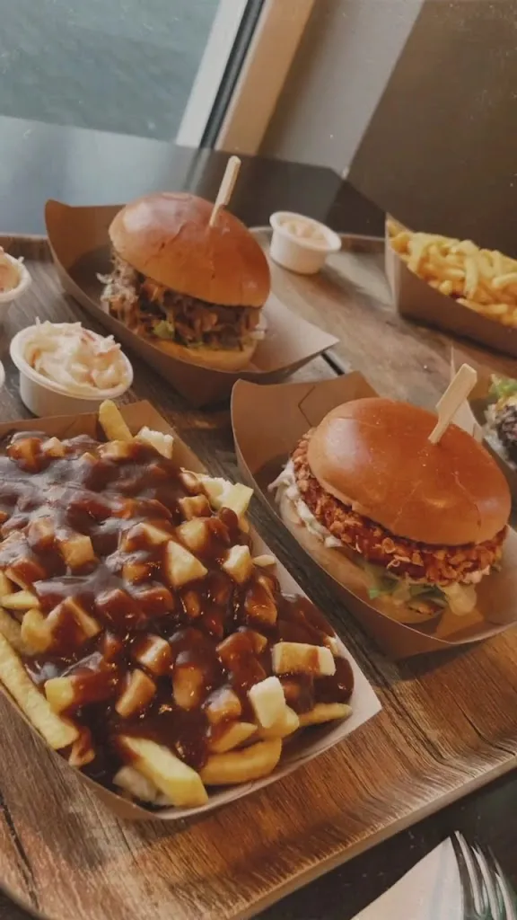 Canadian Hut_Rheda-Wiedenbrück_slider_image_2