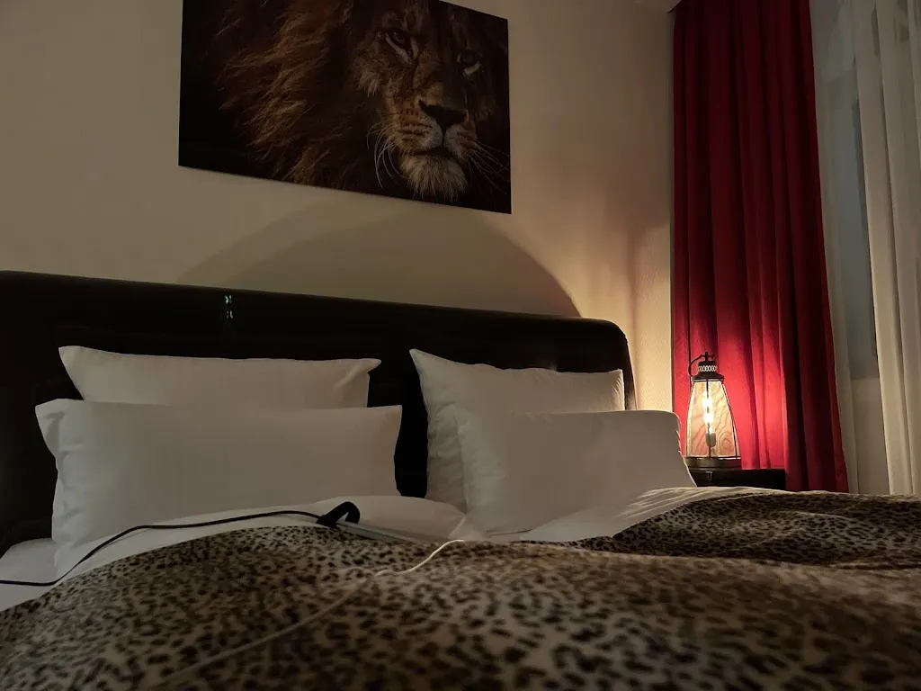 Adam Ruskin_Königs Hotel am Schlosspark_Rheda-Wiedenbrück_Bewertung