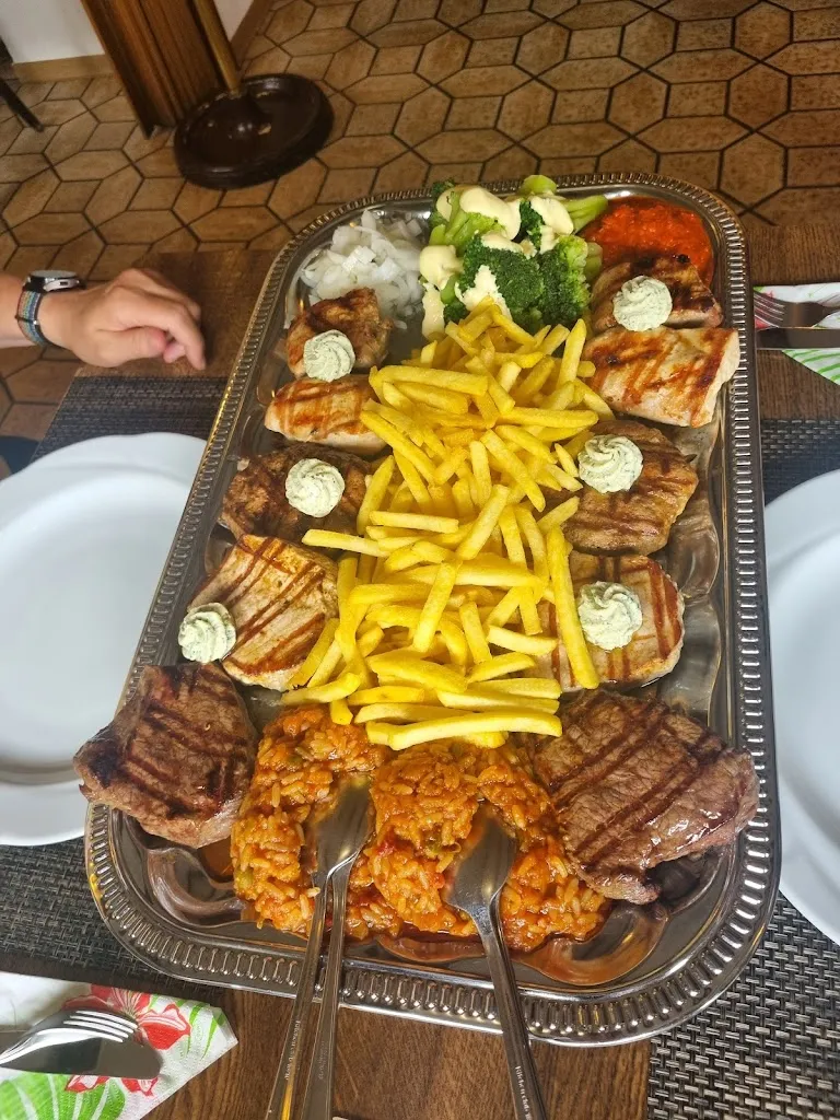 Restaurant Haus Schlömer_Rommerskirchen_slider_image_3