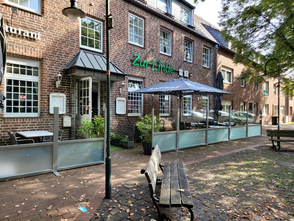 Hotel Zur Linde restaurant in Rommerskirchen