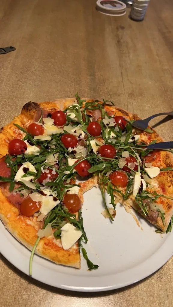 Pizzeria Bella Napoli Fabian Dino_Rommerskirchen_slider_image_3