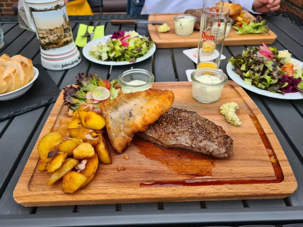 Gaststätte Dom Eck_Rommerskirchen_slider_image_3