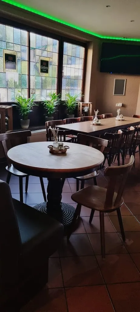 INA's Cafe & Bierhaus_Rösrath_slider_image_2