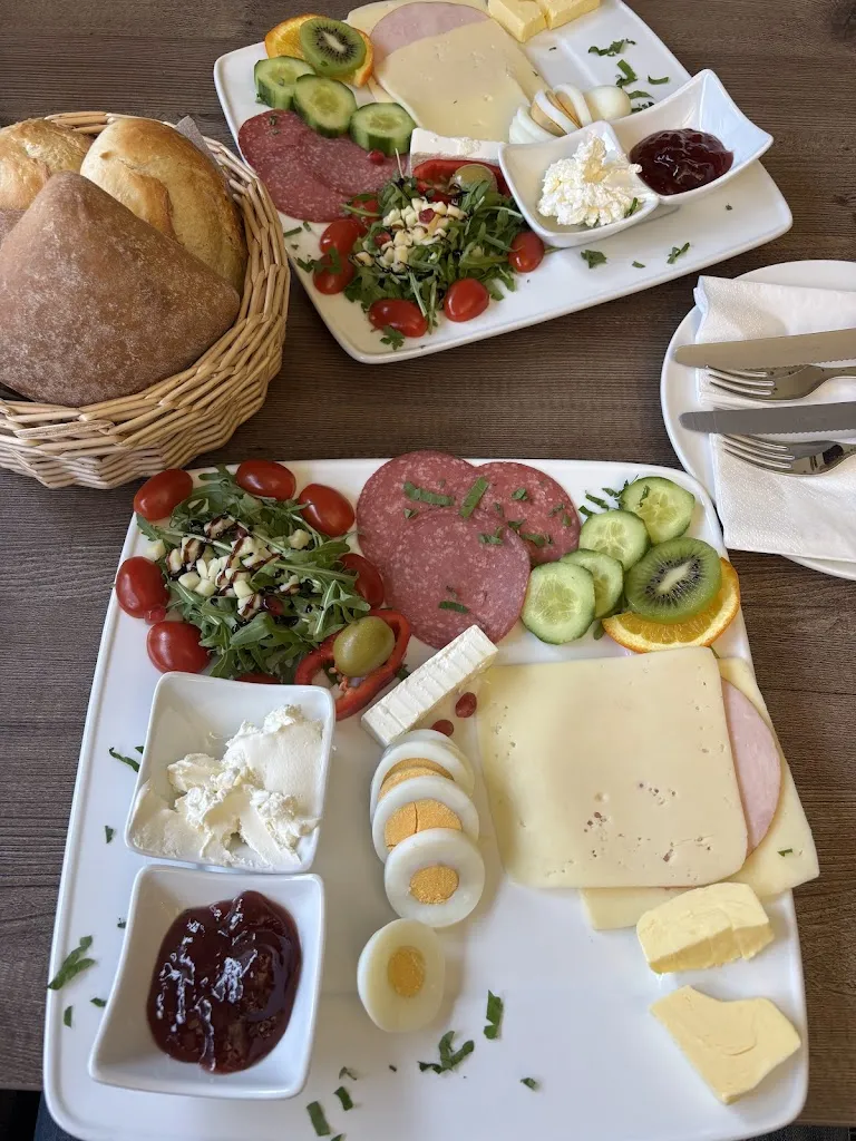 Satt und Glücklich am Rathaus_Schalksmühle_slider_image_2