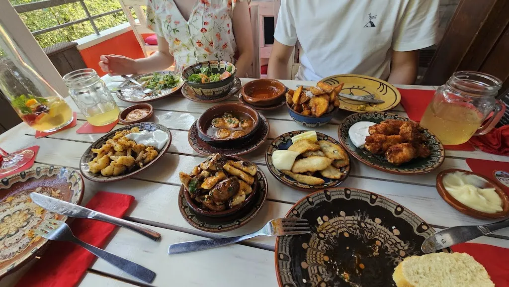 Tinto Y Blanco Tapas & mehr_Augustin_slider_image_2