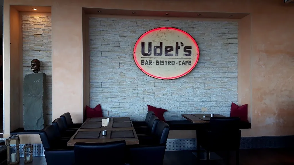 UDET´S BAR - BISTRO - CAFE_Augustin_slider_image_2