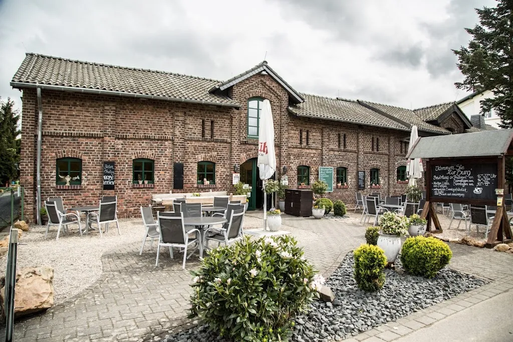 Burg Niederpleis_Augustin_slider_image_1