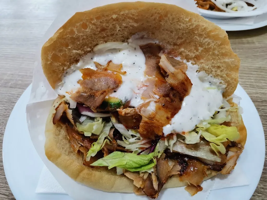 Mädchenturm_Augustin_slider_image_3