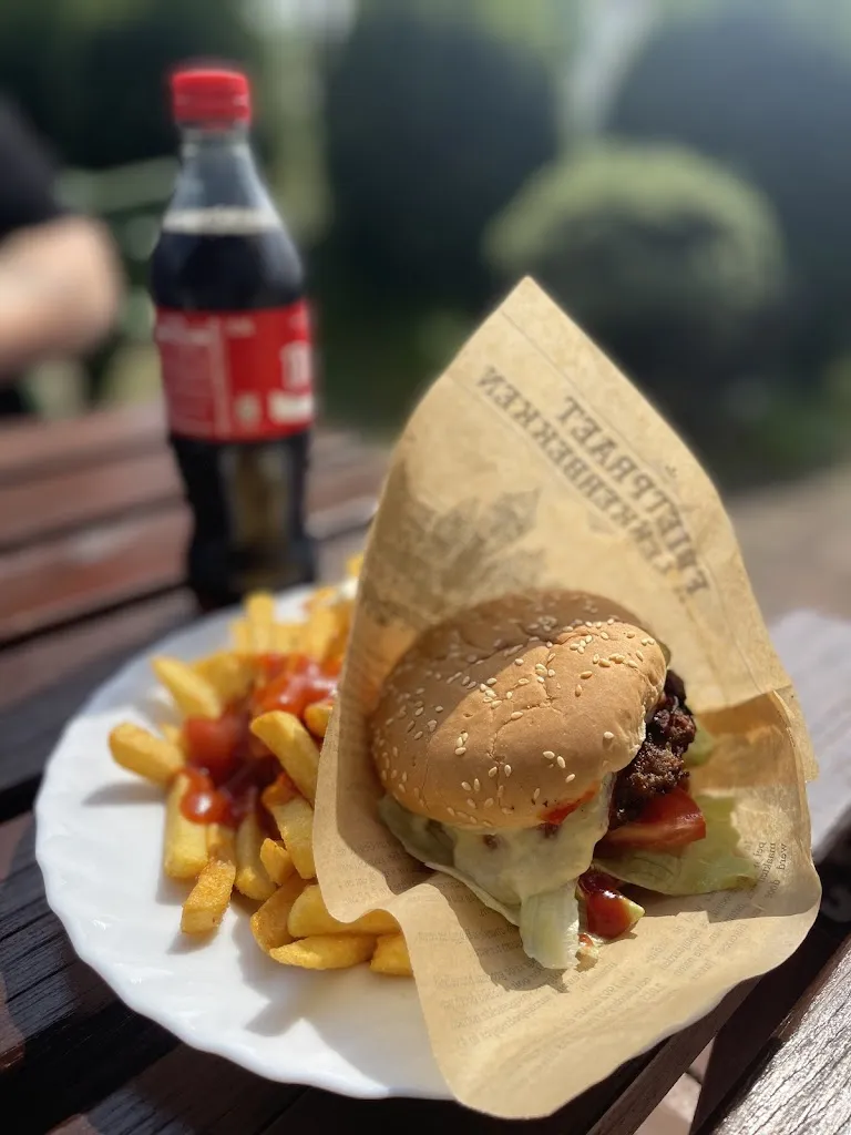 Michaela Wittig_Zum KreisEck_Schlangen_review