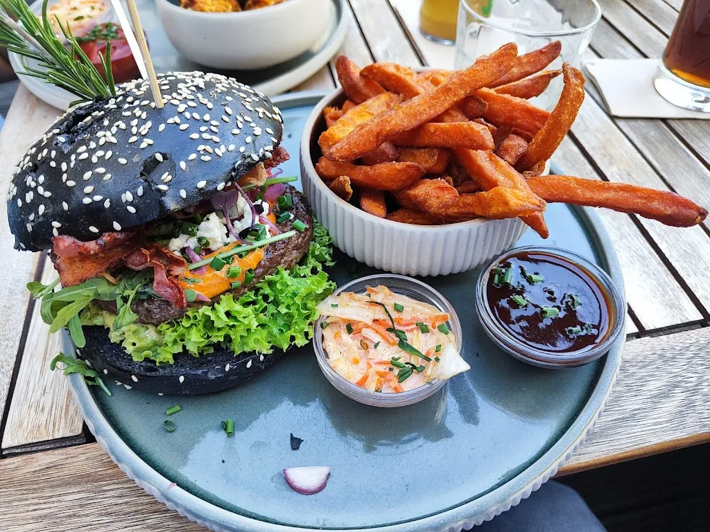 Hanskaschber - Cocktailbar, Burger Restaurant & Stadtstrand Bayreuth_Bayreuth_slider_image_3