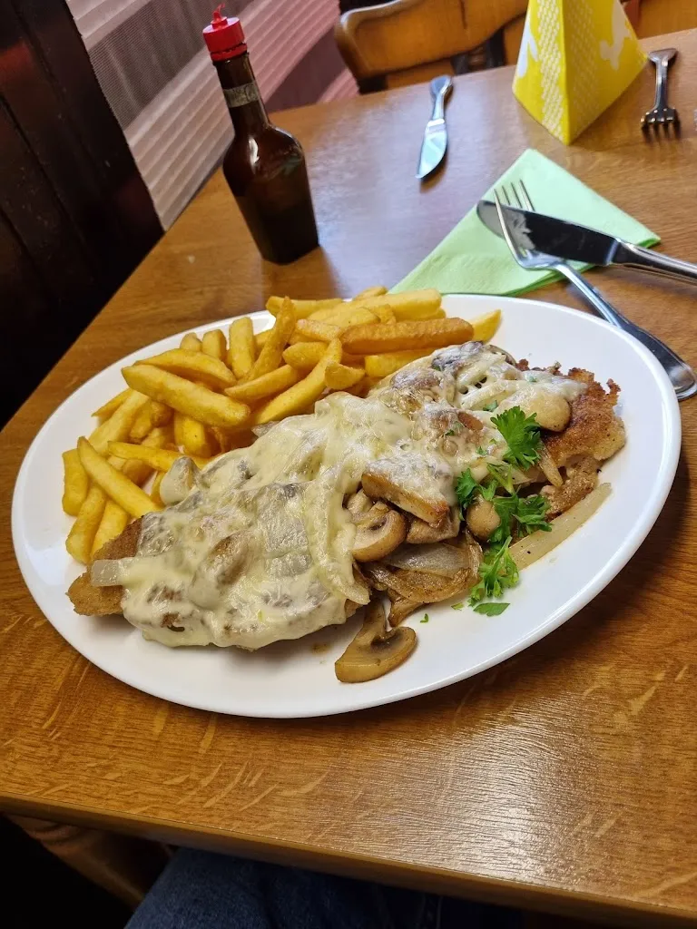 Gasthof Zur Linden restaurant in Straelen