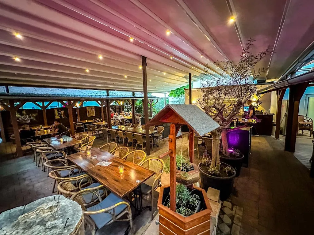 Restaurant Santorini_Unna_slider_image_3