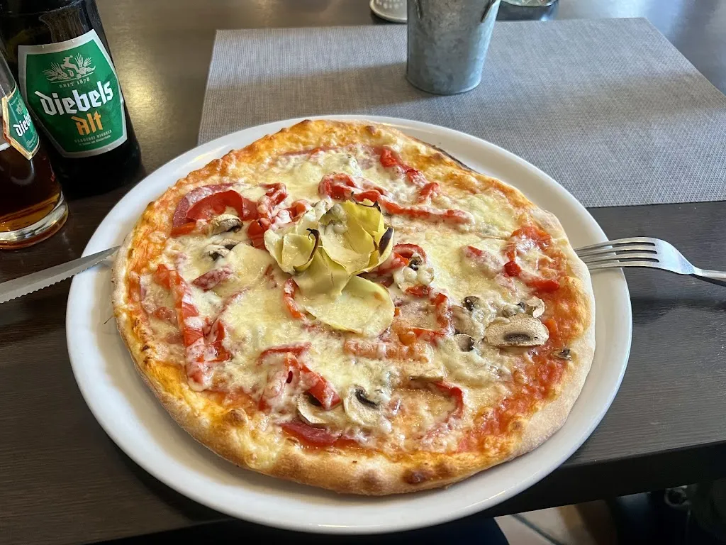 Yuliia Yevdoshenko_Pizzeria Michelone_Weeze_review