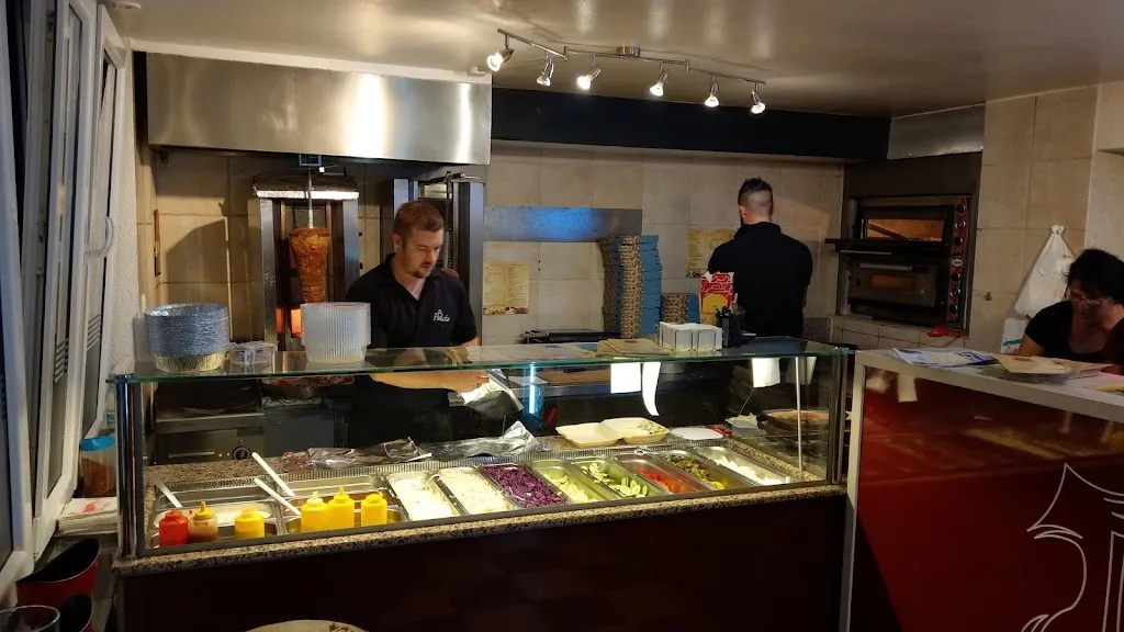 La Pelato Weeze_Weeze_slider_image_1