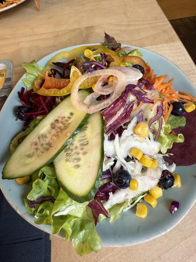 A. Gregory Janiczek_Katzengold_Wuppertal_review