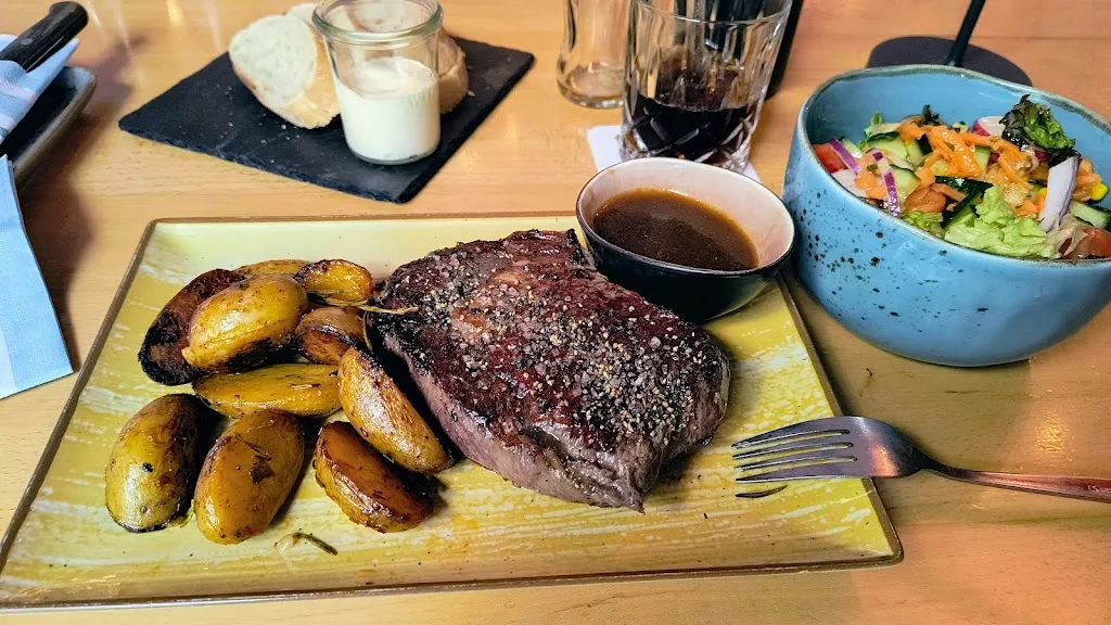 Aleksander Kotsiuruba_Niederheider Hof_Willich_recensione