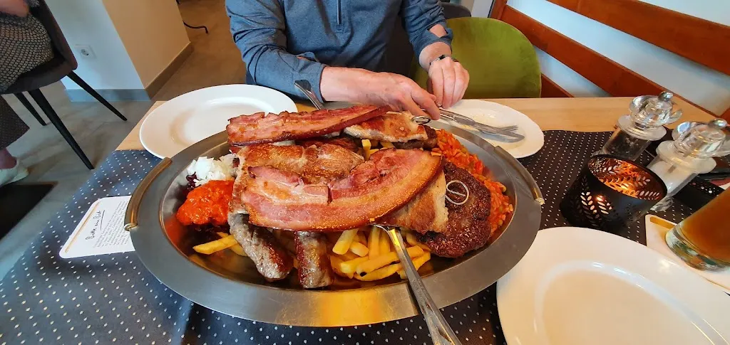 Sonja Rumjanzeva_Restaurant Split_Willich_recensione