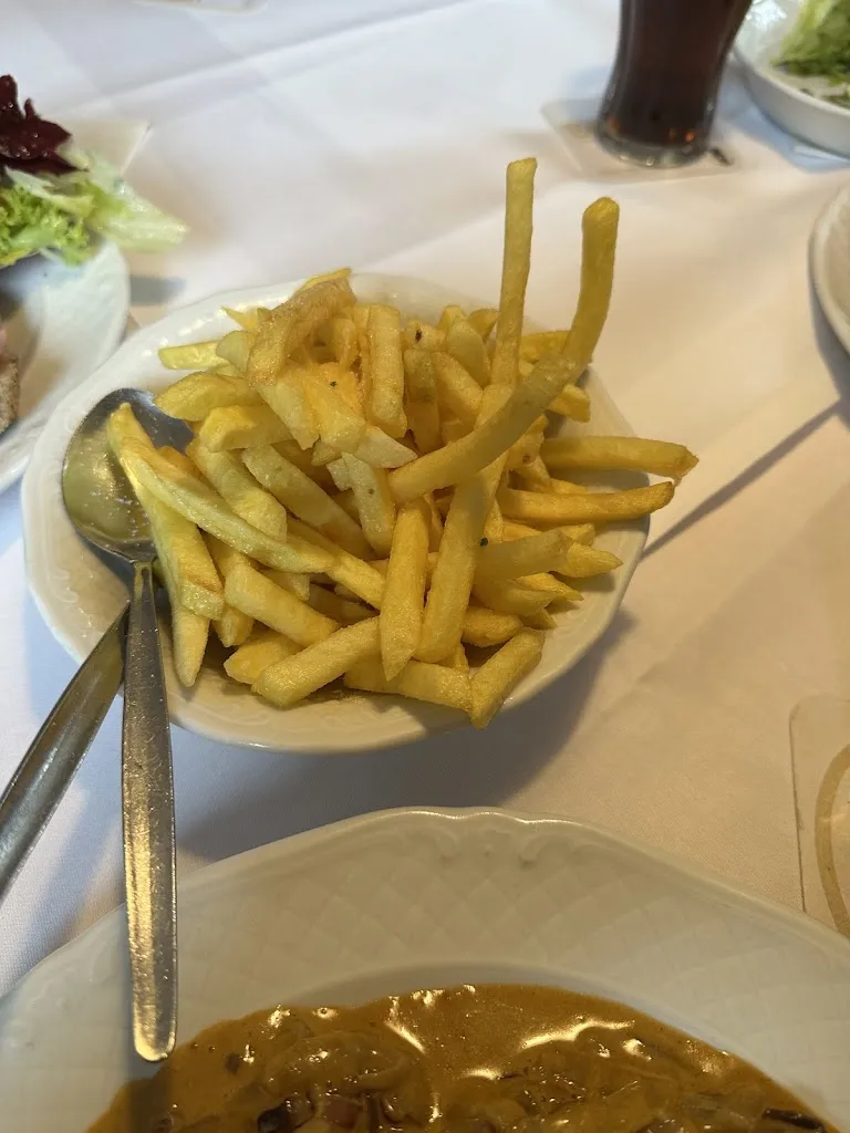 Donald Schwab (DC2WK)_Gasthaus Zum Jagdschloß_Altleiningen_reseña