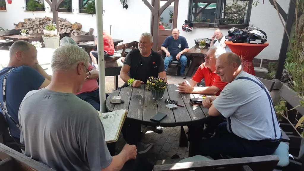 Ed von Mansfeld_Gasthaus Zum Jagdschloß_Altleiningen_reseña