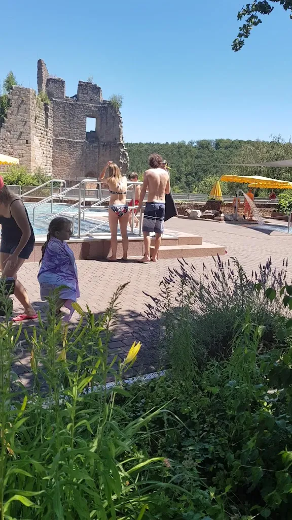 Burg-Jugendherberge Altleiningen_Altleiningen_slider_image_2