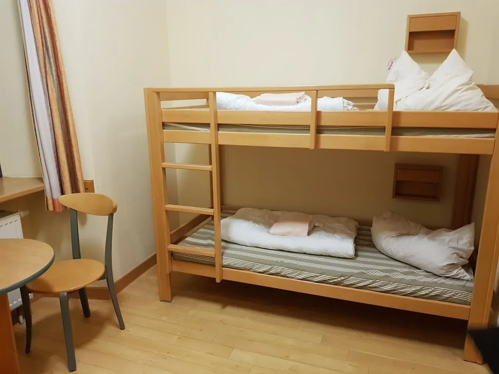 Burg-Jugendherberge Altleiningen_Altleiningen_slider_image_3