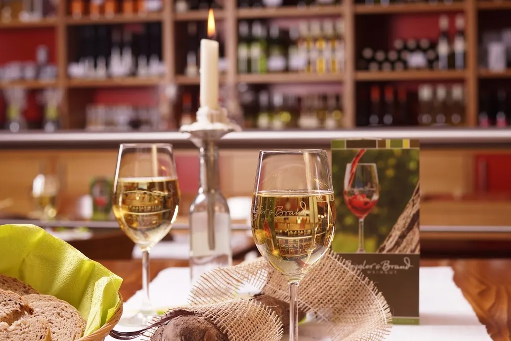 Weinrestaurant & Vinothek Kaisergarten_Alzey_slider_image_2