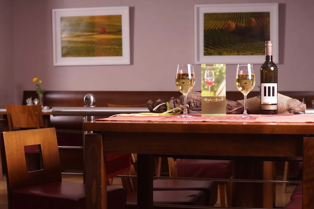 Weinrestaurant & Vinothek Kaisergarten_Alzey_slider_image_3