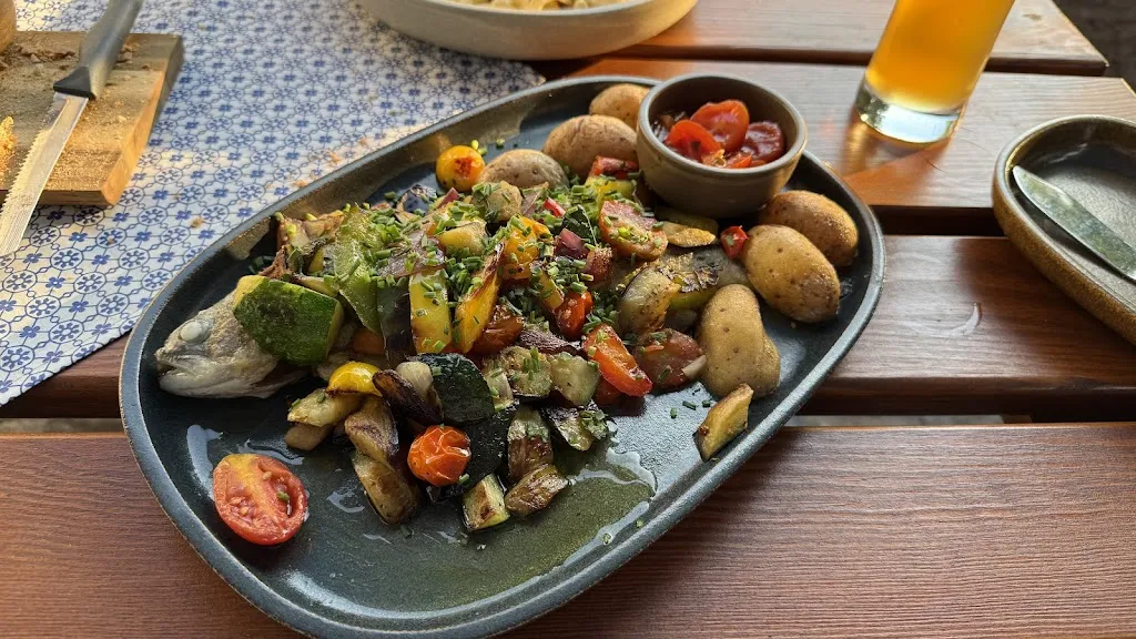 M Z_Keller`s Wirtshaus by Erasmus_Saarburg_review