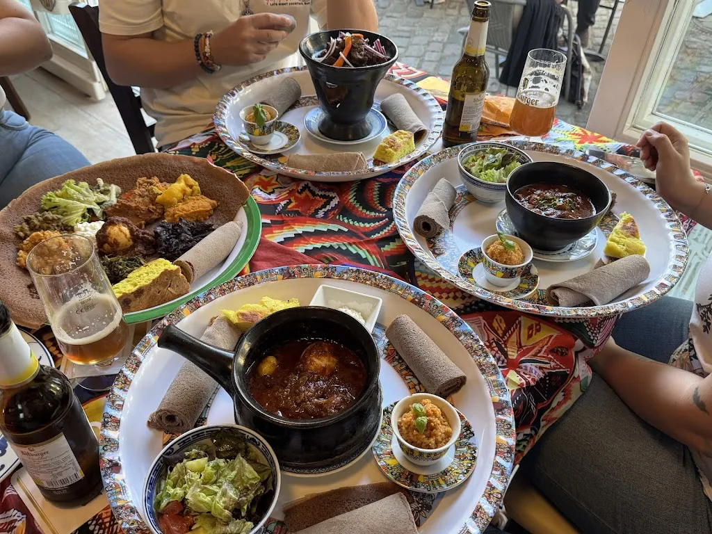 Yeshi Habesha Restaurant_Saarburg_slider_image_3