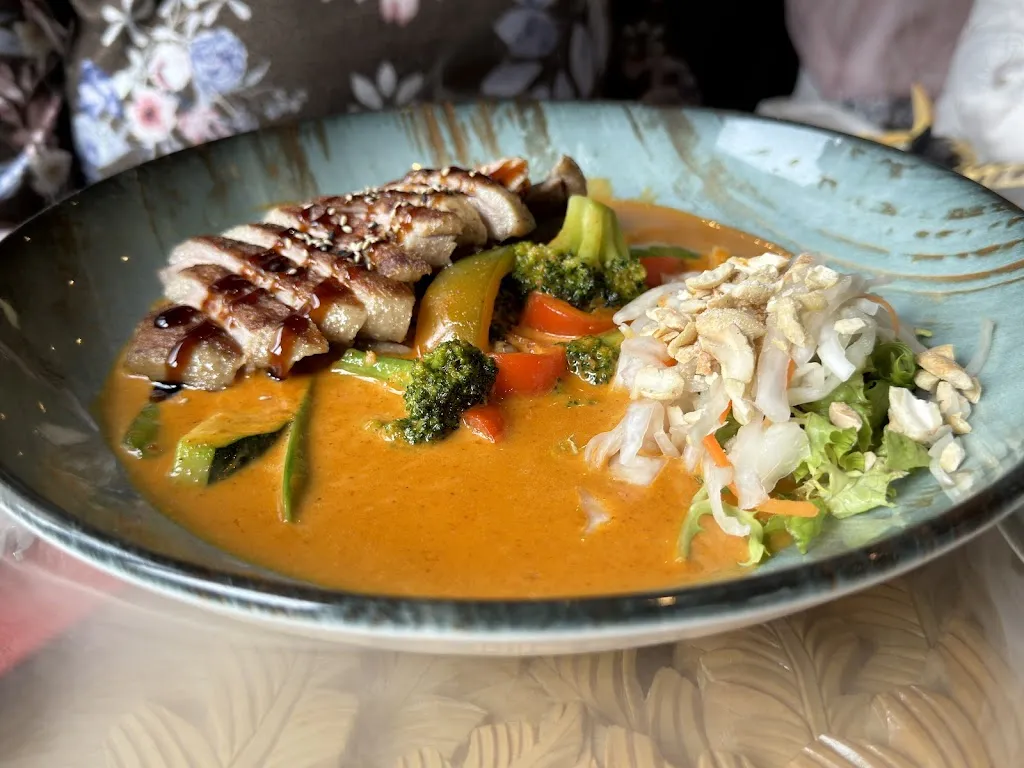 HL Asia Gourmet Saarburg_Saarburg_slider_image_3