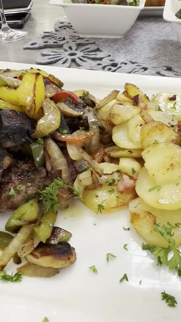 Restaurant Zum Wasserfall_Saarburg_slider_image_2