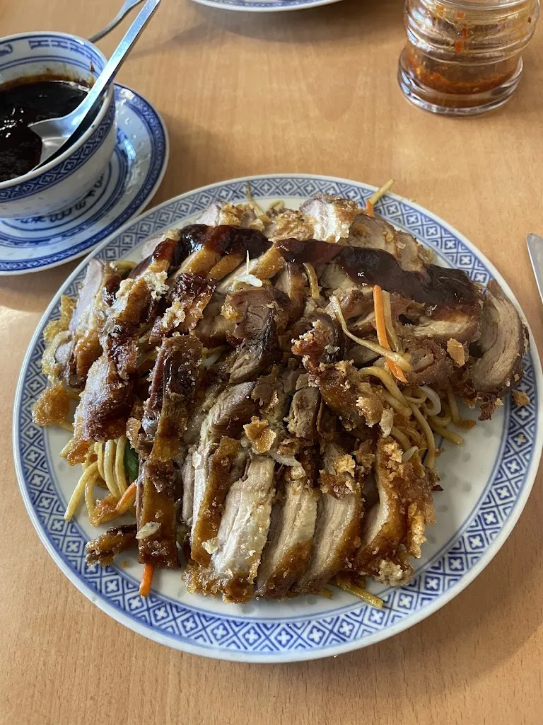 Vanessa Ostendörfer (Vanrhein)_Asiatischer Imbiss_Andernach_review