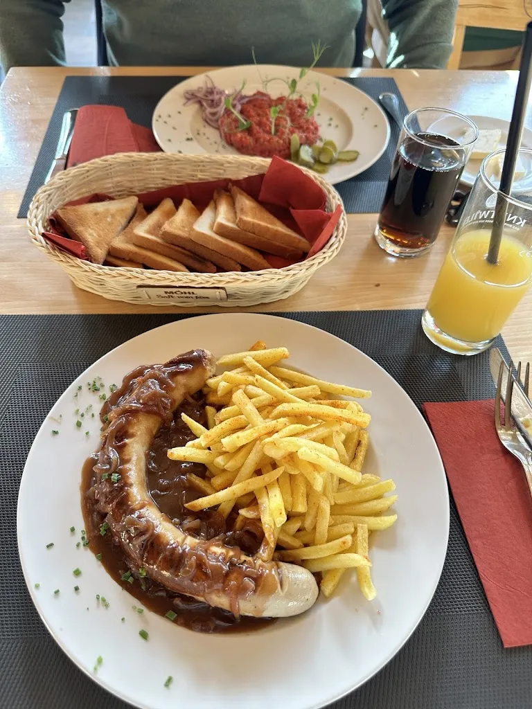 Nina R._Restaurant Hintergeissboden_Zugerberg_avis