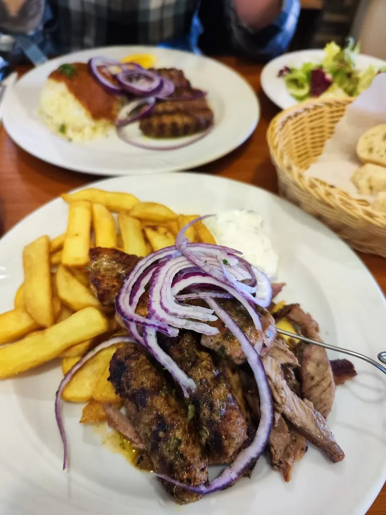 Restaurant KAMIN_Birkenheide_slider_image_3